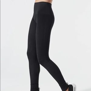 BLANQI SportSupport® Hipster Cuffed Leggings - Black / Medium